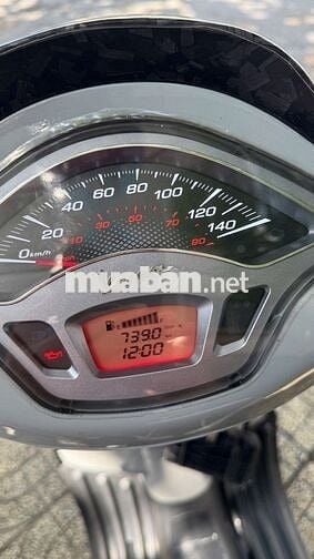 Piaggio Vespa Xám 7500 km