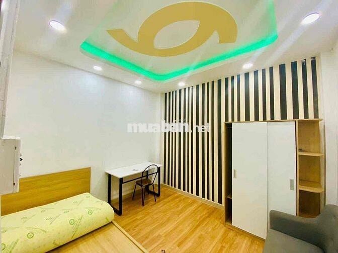 Căn hộ dịch vụ Q10 50m2 có 2 phòng ngủ, đầy đủ đồ ngay Cao Thắng