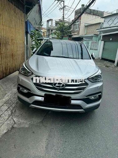Hyundai SantaFe 2017 Bản xăng full Bạc 50200 km