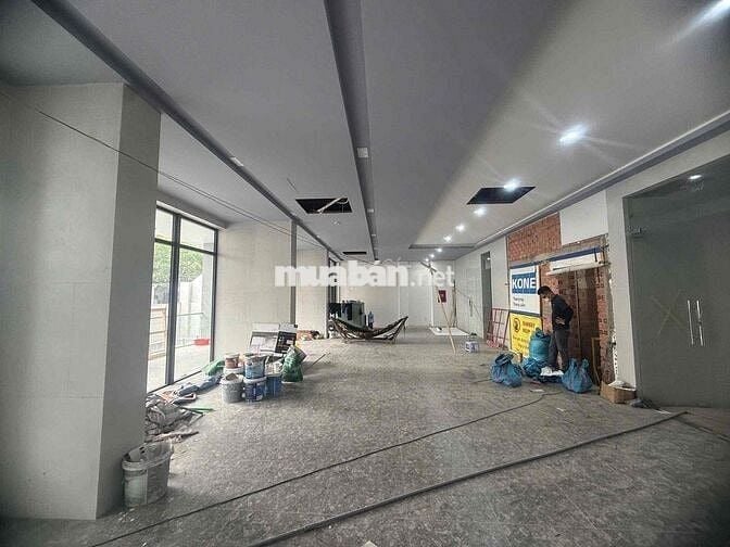 Mặt bằng kinh doanh siêu rộng 200m2 trung tâm Q7, gần Lotte, PMH, Q4Q1