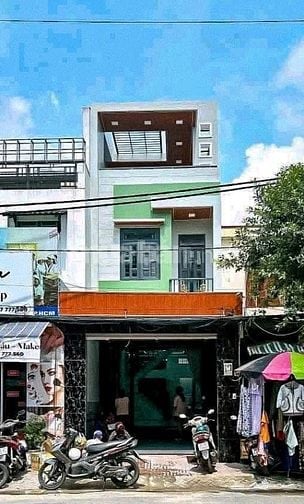 BÁN NHÀ MẶT TIỀN 5X22 ĐƯỜNG HƯNG NHƠN, NGAY CHỢ BỜ NGỰA, GIÁ 760TR