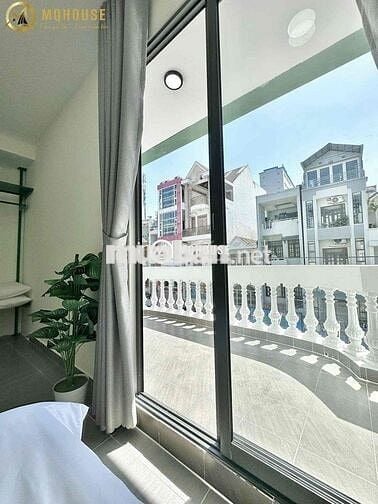 Phòng Đẹp Full Nội Thất – Sát Điện Biên Phủ – Hàng Xanh Ban Công Bự