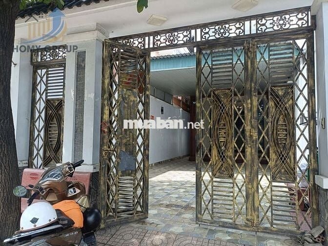 NHÀ 2 TẦNG, SÂN RỘNG ĐỂ OTO, MẶT TIỀN ĐƯỜNG BÌNH PHÚ, GẦN LÝ TẾ XUYÊN