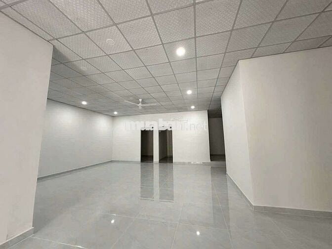 NHÀ CẤP 4 DIỆN TÍCH 200 M2 ĐƯỜNG 8M KHU BÌNH DÂN