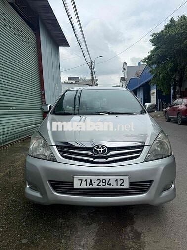 Toyota Innova 2009 V Bạc