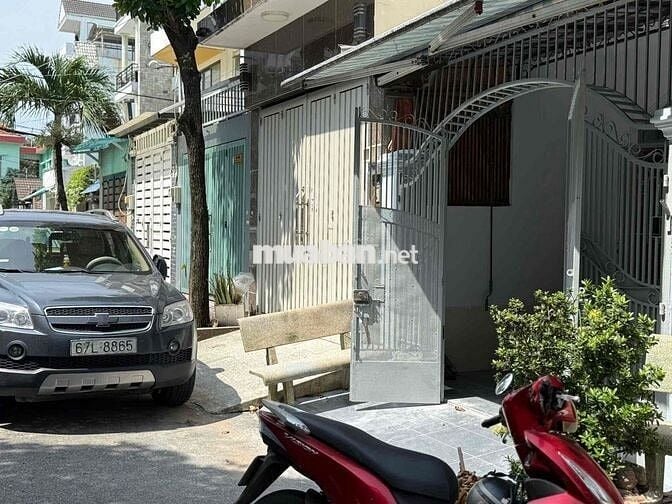 NHÀ GẦN CV LÀNG HOA DT 80M2 3PN NGUYỄN VĂN KHỐI GÒ VẤP