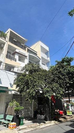 Bán nhà mặt tiền gần đường Vành Đai Trong quận Bình Tân, 60m2, 3 tầng