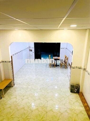 Cho thuê nhà mặt tiền PHẠM VĂN ĐỒNG, 1 trệt 1 lửng - kinh doanh ngay