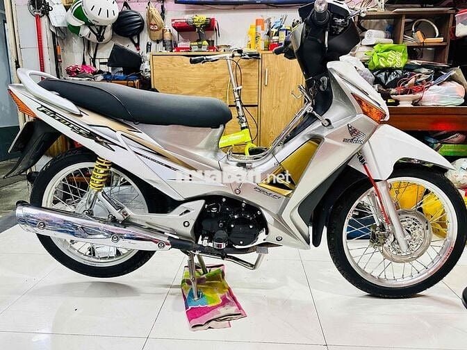 Honda Future X Fi 2011 Trắng Bạc Vàng