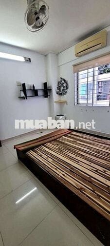 Share 1 trong 2 phòng trong căn hộ CC