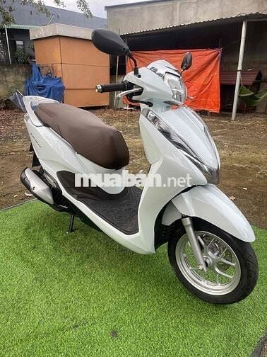 Honda Lead 2018 màu Trắng