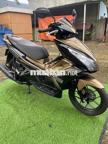 Honda Air Blade 2014 Vàng đồng 15.000km