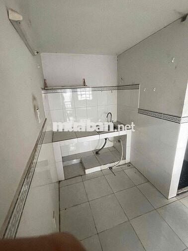 Phòng rộng sạch thoáng - khu vực an ninh yên tĩnh