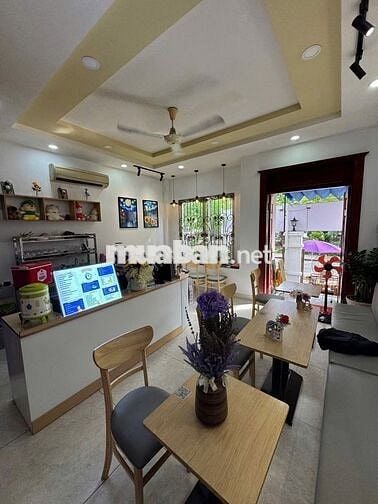 Mặt bằng, nguyên lầu cityland giá chỉ từ 8tr, có thang máy, 2 phòng