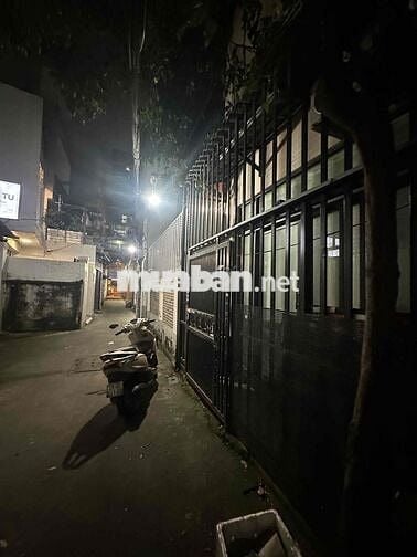 Phòng trọ mặt tiền, có thể buôn bán, có gác