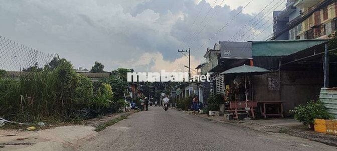 LÔ ĐẤT NỞ HẬU RẤT ĐẸP ĐƯỜNG 6M