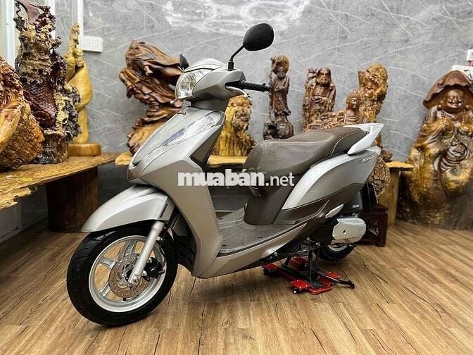 👉Lead 2016 chính chủ biển SG máy móc zin, êm