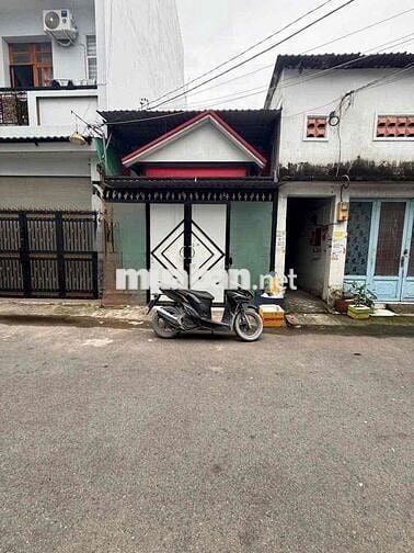 nhà thuê hồ học lãm an lạc bình Tân DT68m giá 6tr