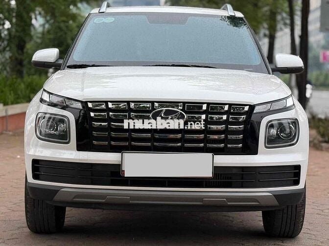 Hyundai Venue 2025 - 10000 km