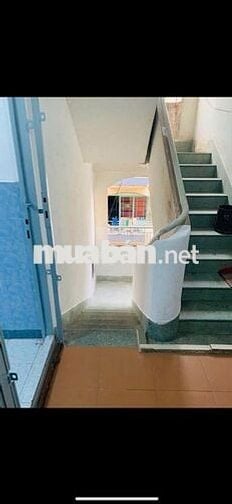 Bán căn hộ chung cư Lê Thị Riêng Lô F, lầu 2