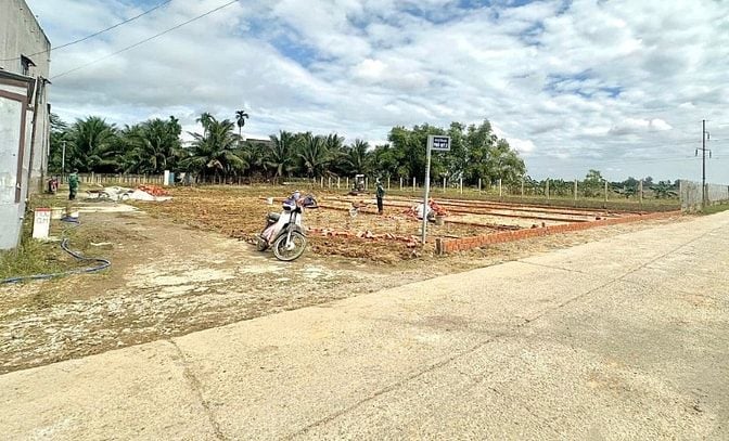 Chính chủ bán nhanh 2 cặp liền kề nằm ngay chợ Đại Hiệp