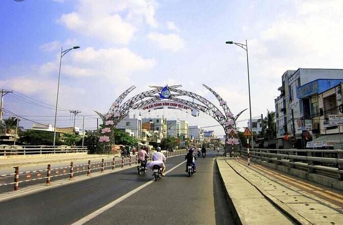 nhà kinh doanh ngay chợ Cái Răng