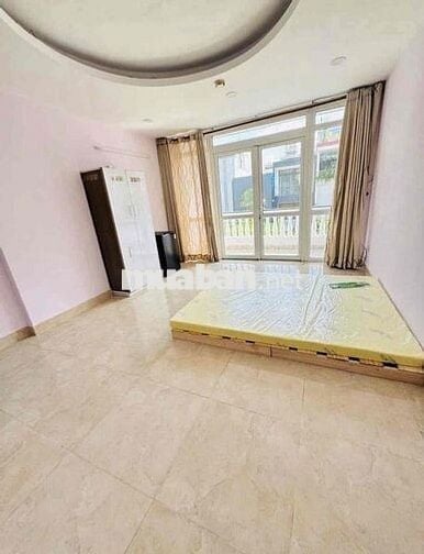 Cho thuê phòng trọ 30m2 - có ban công - giá 4.9tr Quận 10