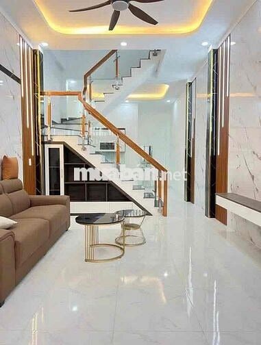 Nhà  ngang 4 x 7m 2PN 2WC Đường Trương Thị Hoa  Gần Bệnh Viện Q12 .