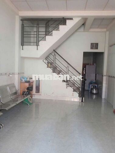 Cho thuê nhà nguyên căn dt 4❌16+1 lầu đúc 2pn2wc hẻm 7m thông BHH BT