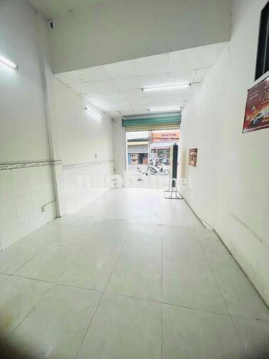 Cho thuê mặt bằng kinh doanh ngay bến xe quận 8