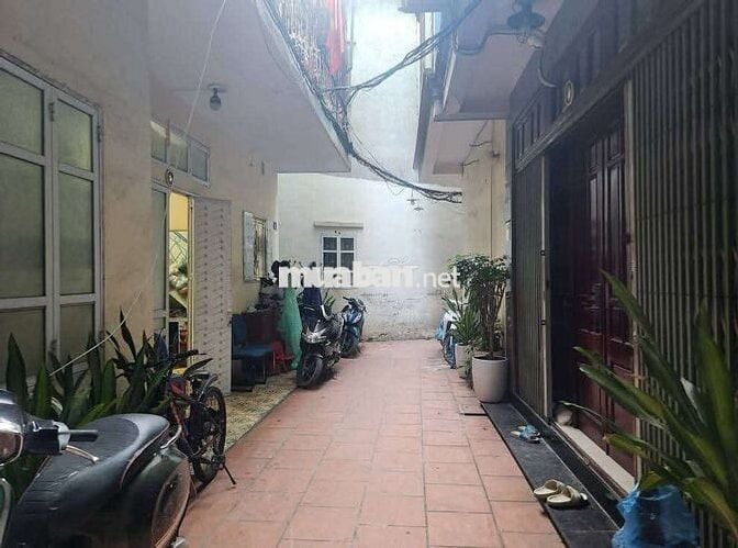 86 Hào Nam - Đống Đa 33m2 4 Tầng 8,7ty