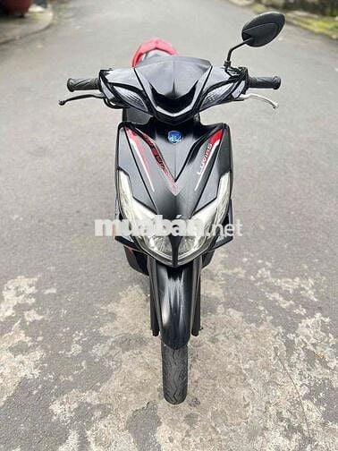 Yamaha Luvias FI 2015 Đen Đỏ