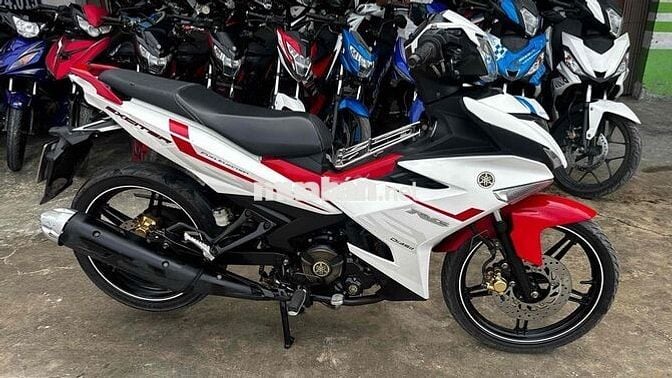 Exciter 150 trắng đỏ 2016 ( hỗ trợ góp )