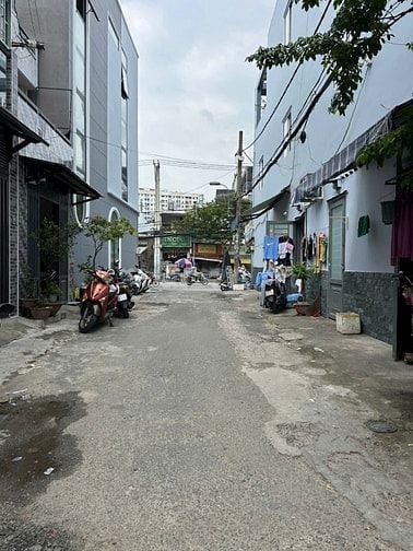 CC bán nhà Kênh Tân Hóa - Sổ Hồng sẵn - Ngay sau MT - DT: 4x11m