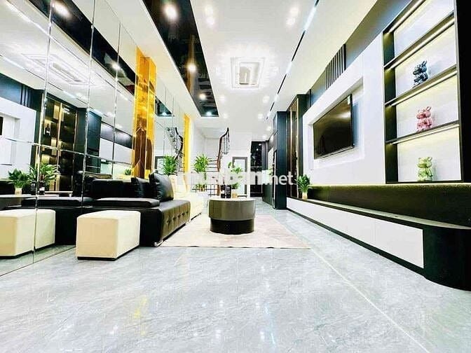 Nhà đẹp Mỹ Đình, 35m 5 tầng,2 mặt thoáng, ngõ nông, ô tô đỗ cổng