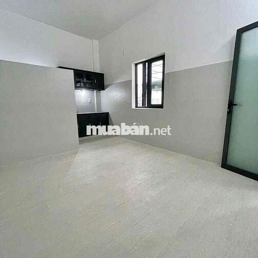 Cho Thuê Phòng Rộng 30m2 Mới 100% Ngay Nơ Trang Long