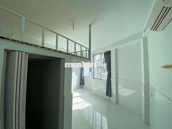 CHO THUÊ GÁC CỬA SỔ TRỜI GẦN NGÃ TƯ BẢY HIỀN - QUẬN 10 - UEH