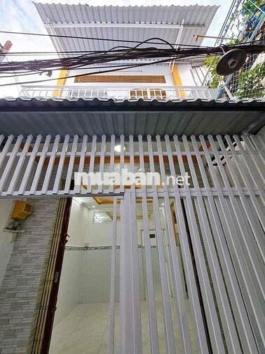 NHÀ 3 PHÒNG NGỦ (HOÀN CÔNG) HẺM 4 CMT8 GẦN VINCOM HÙNG VƯƠNG