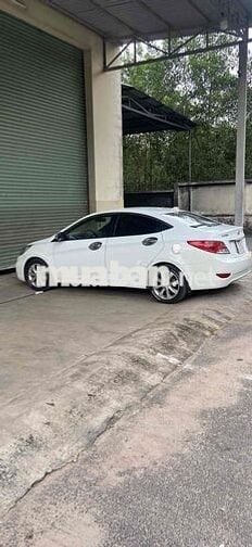 Hyundai Accent 2011 Số sàn 170.000 km Trắng