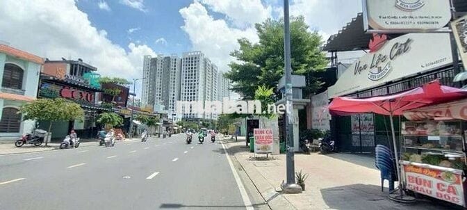 Mặt tiền tô hiệu 10 x 70 khu ẩm thực nhà hàng quận tân phú