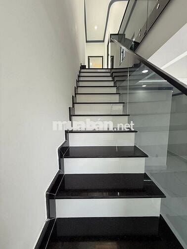 Chủ sang nước ngoài định cư bán căn nhà SHR 99m2 đẹp 760 triệu