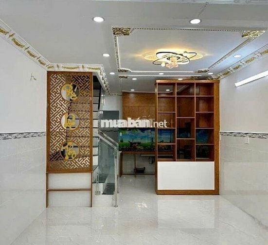 NHÀ MỚI ĐẸP HẺM XE HƠI TỚI CỬA MÃ LÒ LÊ VĂN QUỚI