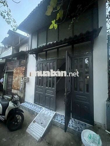 Bán nhà sổ hồng chung đất thổ cư đường xe hơi