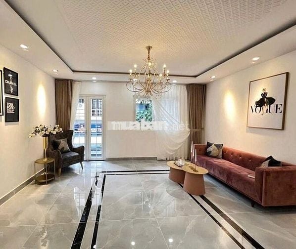 Nhà cho thuê mặt tiền đường Nguyễn hồng đào 5,1x7,2m 2L