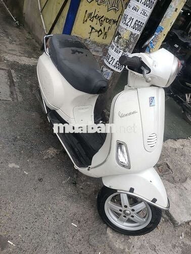 Piaggio Vespa màu Trắng
