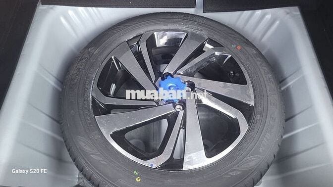 Toyota Raize 2024 màu trắng ngọc trai