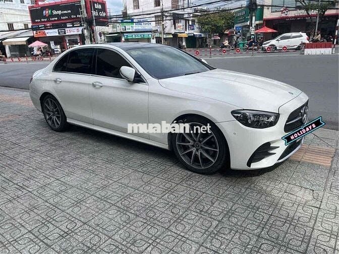 Mercedes-Benz E300 AMG 2021 Trắng 40000 km