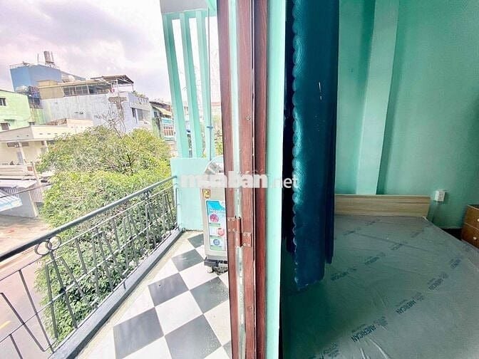 Studio ban công cao cấp mặt tiền Hàn Hải Nguyên