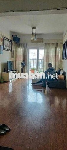 Bán căn hộ KĐT Việt Hưng 92,6m 3 ngủ, đẹp thoáng nội thất ok  5,78 tỷ