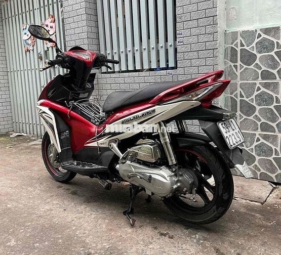 Ab đẹp, máy êm thì thầm bao vọt biển SG